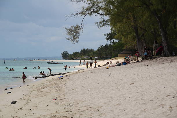 spiaggia di le morne, mauritius, oceano indiano, africa - south africa africa african music african descent foto e immagini stock