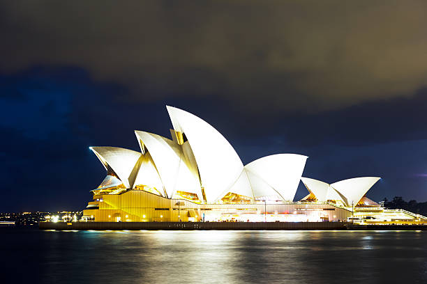 sydney's opera house at night, view from dawes point - bay sydney australia opera house australia imagens e fotografias de stock