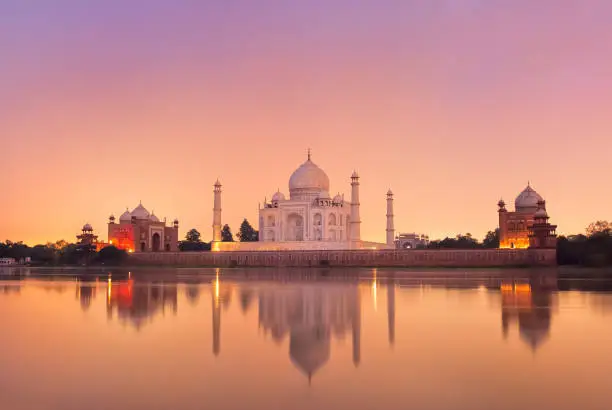 Photo of Taj Mahal in Agra, India on sunset