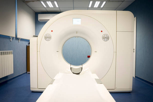 ressonância magnética (rm) - medical equipment mri scanner mri scan hospital - fotografias e filmes do acervo