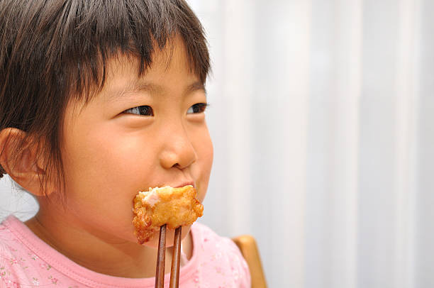 istock Japanese girl 639846382
