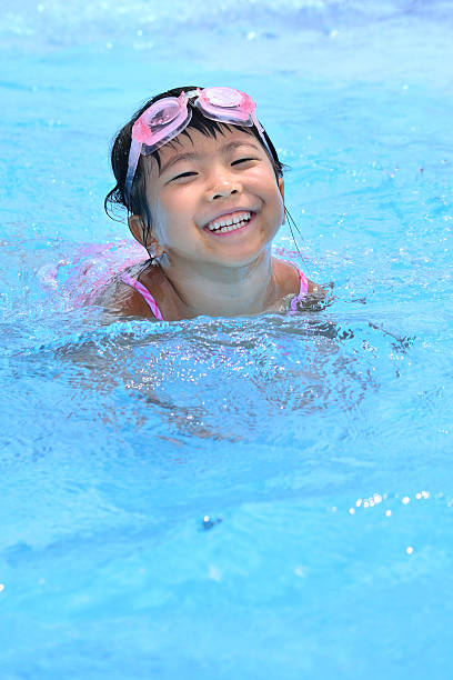 istock Japanese girl 639848878