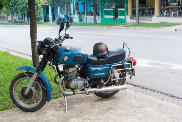 istock Streets of Cuba 639848922