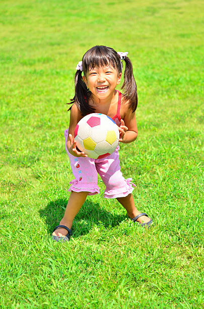 istock Smiling Japanese girl 639852298