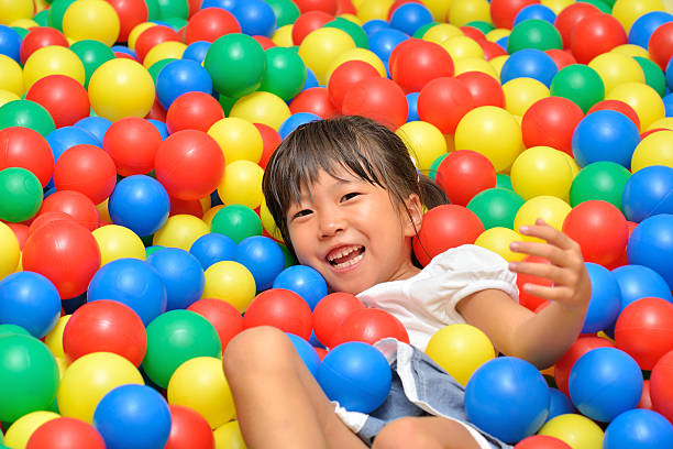 istock Smiling Japanese girl 639852650
