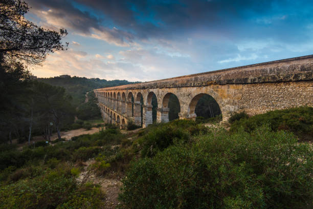 istock Aqueducte Roman devil Bridge in Tarragona,Spain 639856822