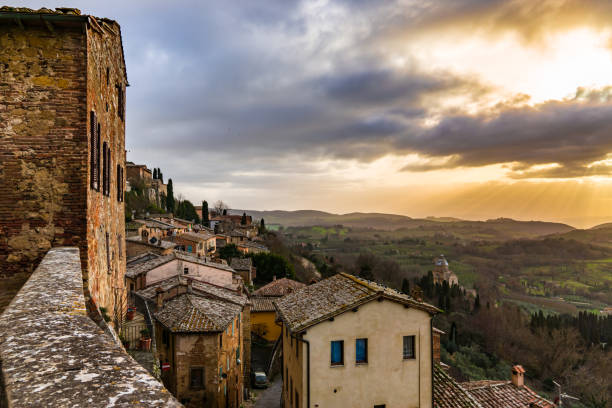 istock Sunset in Montepulciano 639860592
