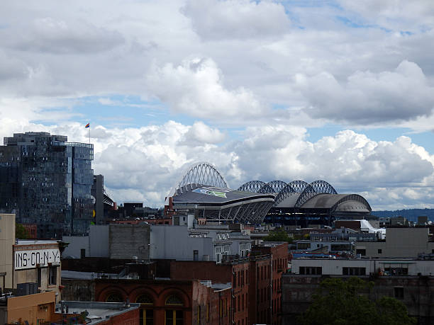 centurylink field and safeco on a cloudy day - major league soccer imagens e fotografias de stock