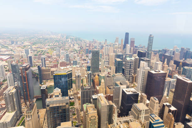 istock Panorama view of downtown Chicago 639867922