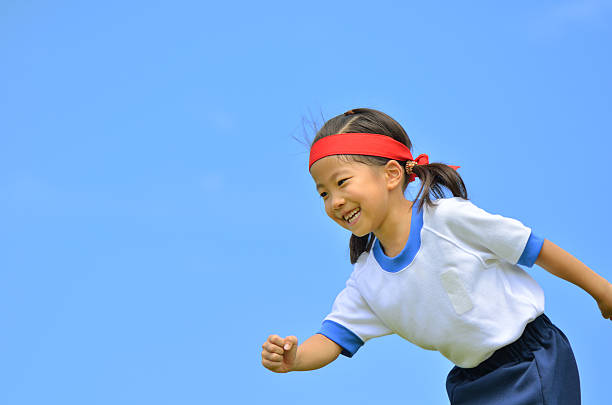 istock Smiling Japanese girl 639873386