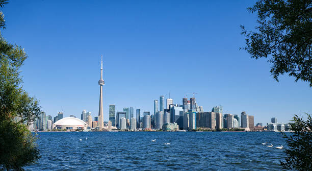 istock Toronto skyline in the morning 639877774