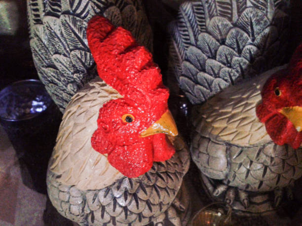 istock Chicken form Wooden Coloring 639881338