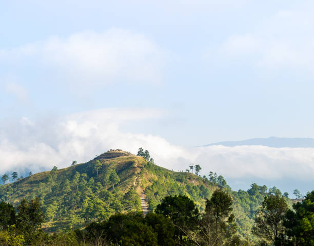 istock View of mountain 639887322