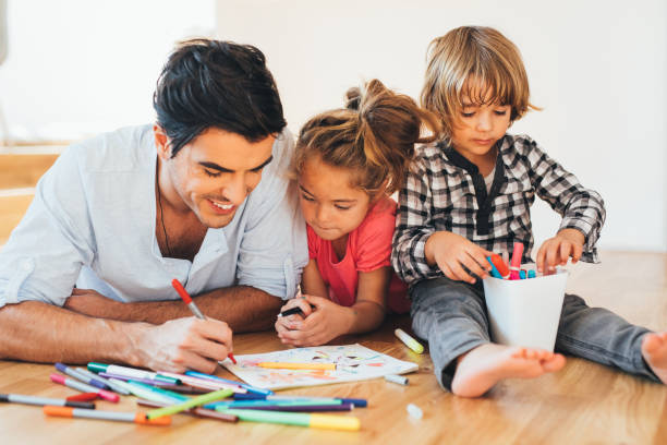 istock Happy family drawing 639896002