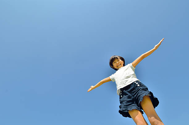 istock Smiling Japanese girl 639909410