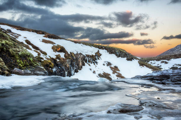 istock An icy river at sunrise in Iceland 639912348