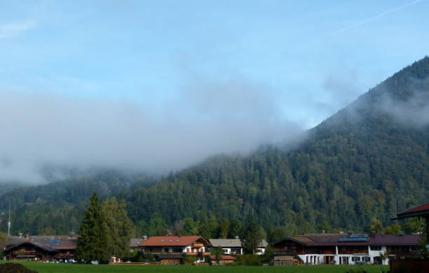 istock Wooded mountains with fog 1 639913854