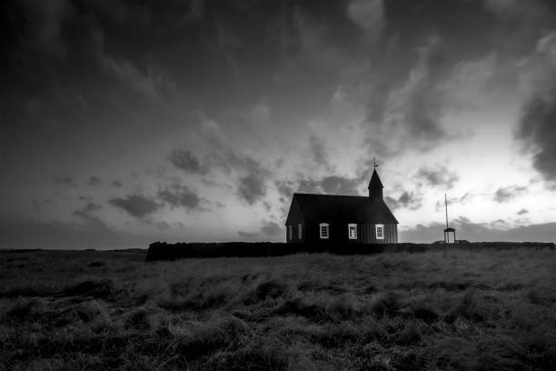 istock Old countryside church in Iceland 639915014