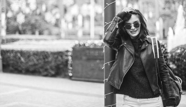 istock Traveling girl 639921826
