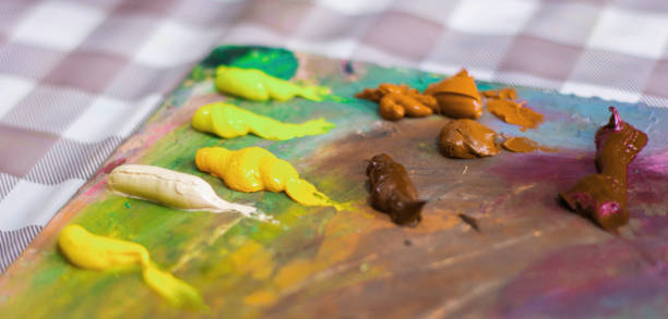istock texture, blur, background, palette, artist with bright colors 639924488