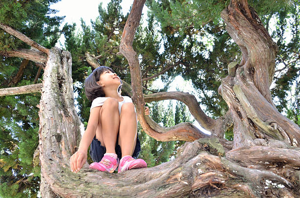 istock Smiling Japanese girl 639944228
