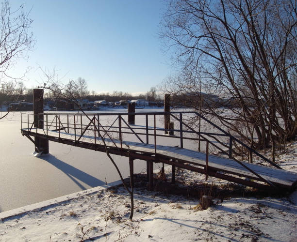 istock Beautiful winter in the park. 639972430