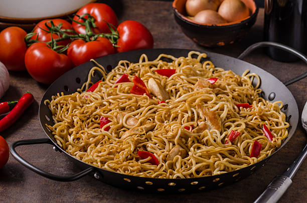 istock Chinese noodles chicken 639992174