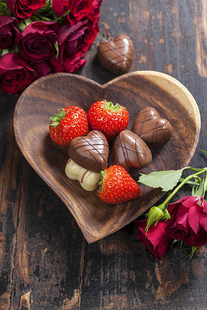 istock chocolate and strawberry 639995088