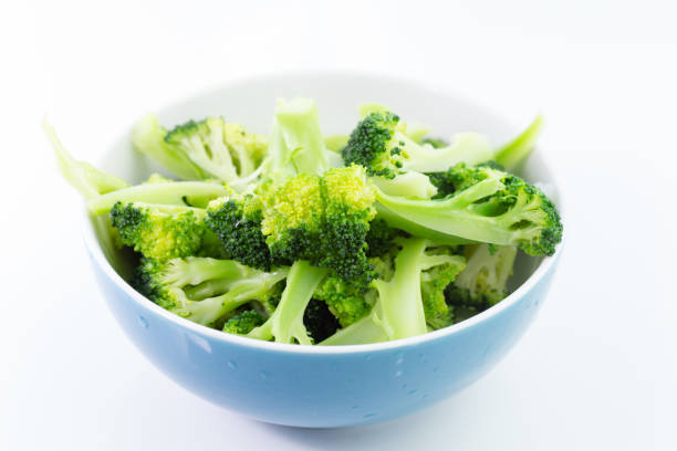 istock Fresh steamed broccoli in bowl 639995196