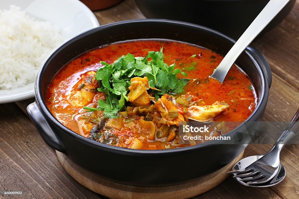 moqueca capixaba, guiso de pescado brasileño - Foto de stock de Moqueca libre de derechos