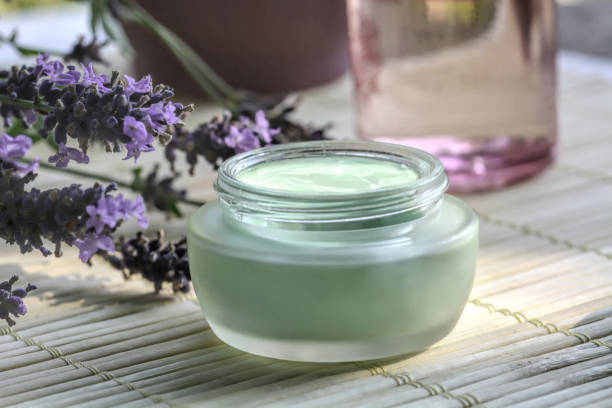 istock Natural moisturizing face cream with lavender. 640013022