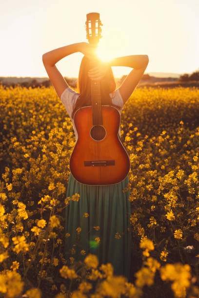istock Inspired By Sun And Flowers 640076284