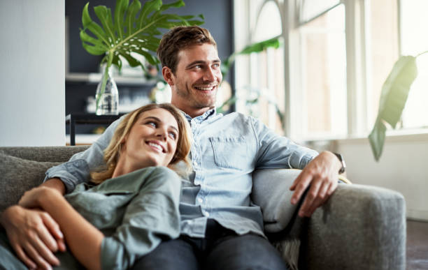 tak powinien wyglądać weekend - carefree contemplation horizontal indoors zdjęcia i obrazy z banku zdjęć