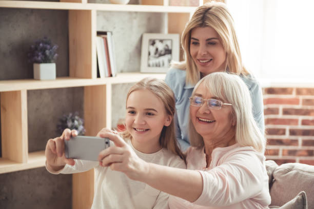 istock Daughter, mom and granny 640151682