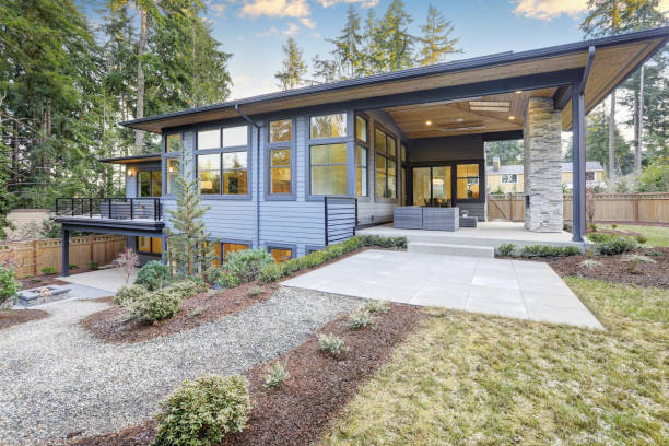 istock Luxurious new construction home in Bellevue, WA 640181804