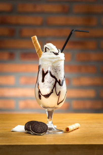 istock Homemade milkshake (chocolate smoothie) with cookies 640218320