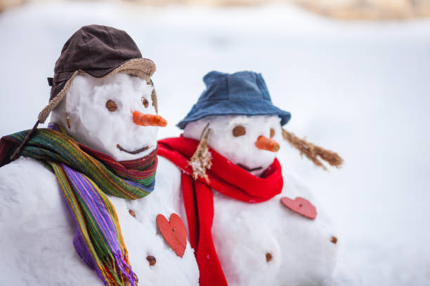 istock Snowman family 640223686