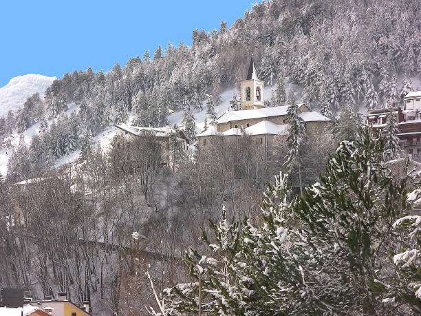 istock Roccaraso S.Maria Assunta church side 640233422