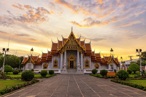 istock Wat Benchamabophit the Marble Temple 640238030