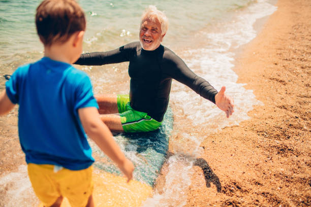 istock Hug for my cool grandad 640241344