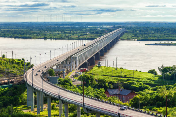 istock Khabarovsk Bridge crosses Amur 640243098