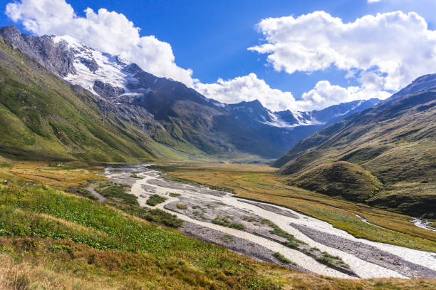 istock View of the valley in the mountains 640256098