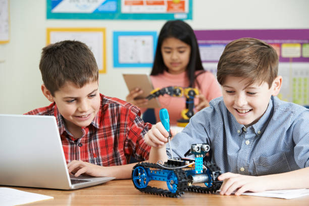 4,200+ Classroom Coding And Robotics Stock Photos, Pictures & Royalty ...