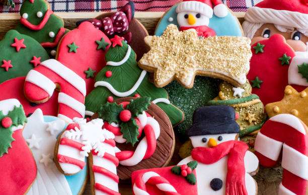 istock Baked Christmas cookies 640286994