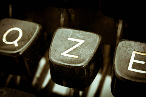istock Z letter on a vintage typewriter keyboard 640293370