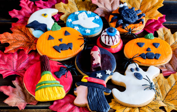 istock Delicious halloween cookies covered with fondant 640295678