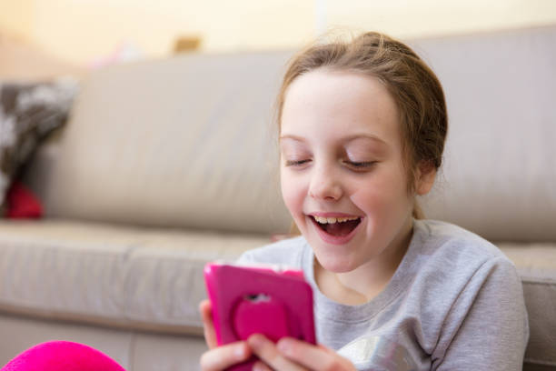 istock Children playing games 640315392