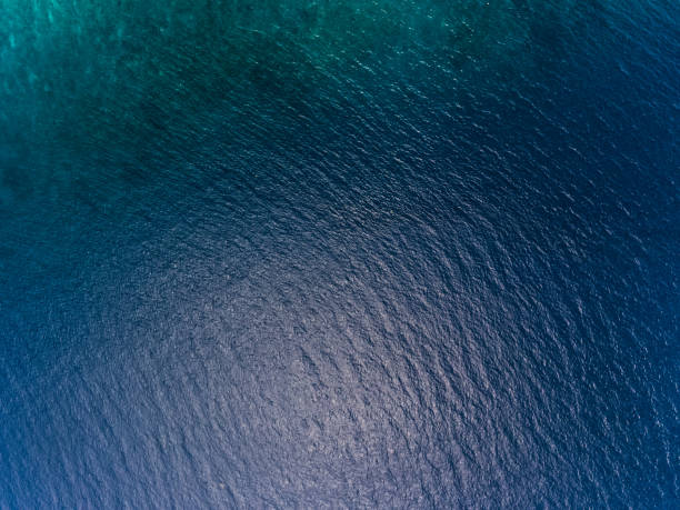 morze powierzchni - below the surface zdjęcia i obrazy z banku zdjęć