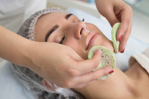 istock Cleansing peeling at the beauty salon. 640330608