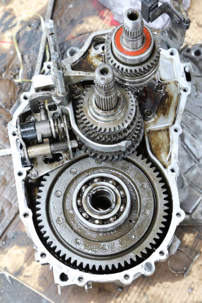 istock Car Gear Box Repair 640333138
